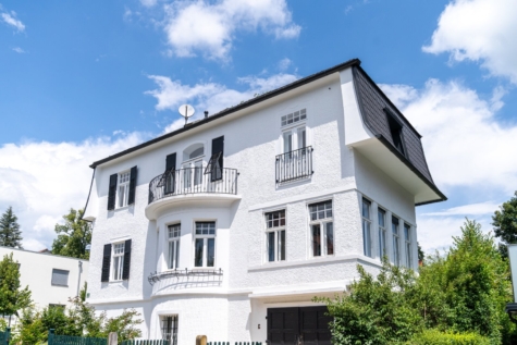 Behutsam renovierte Altbauvilla in Grünruhelage in Graz-Mariatrost, 8043 Graz, Villa